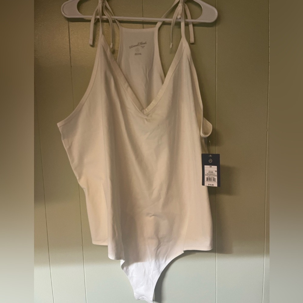 Universal Thread Body Suit Size 3X white NWT